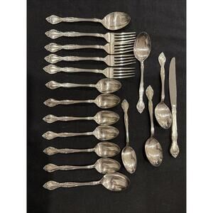 Oneida Community “Affection” Silver Plate Flatware – 17 Piece Set